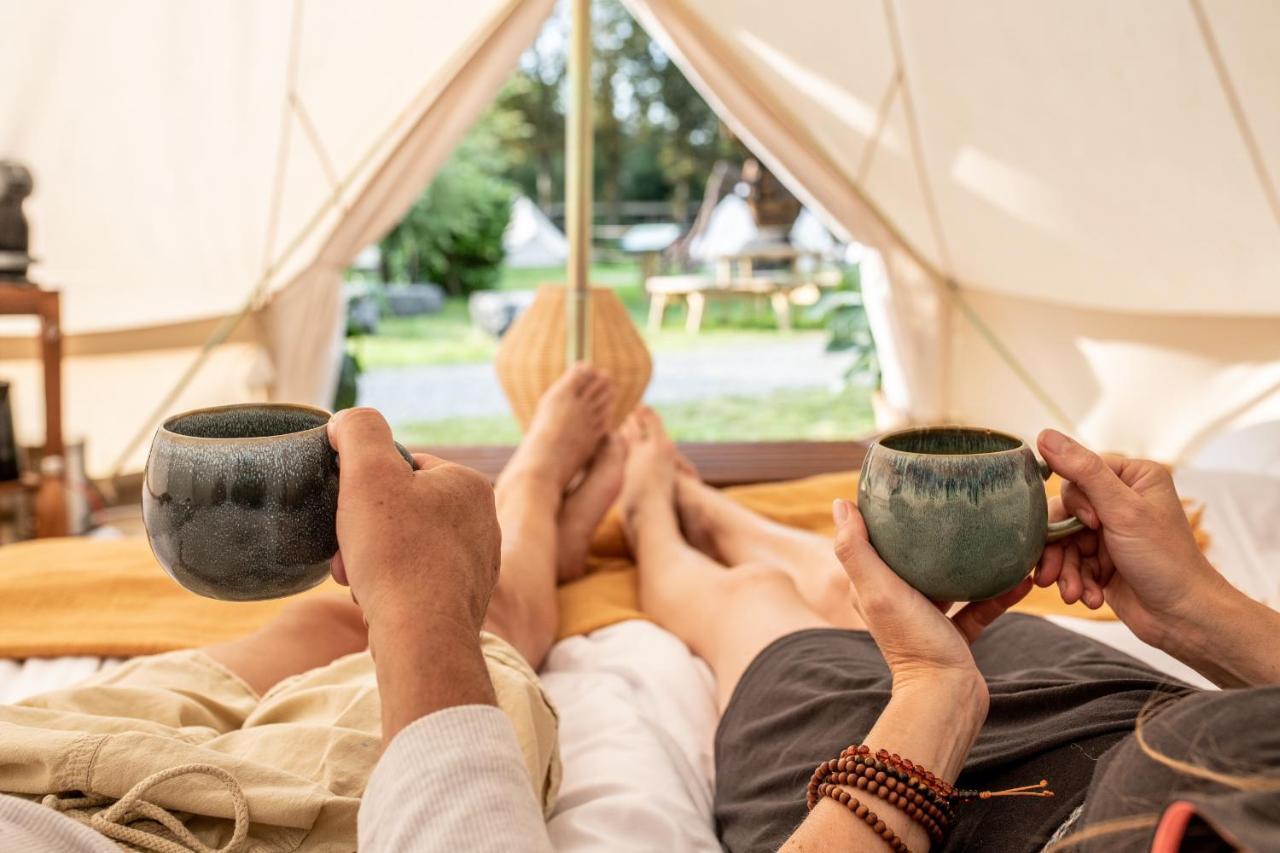 Cocoon Village - Glamping - Domaine Des Grottes De Han Rochefort Esterno foto