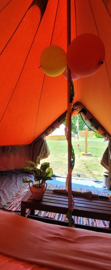 Cocoon Village - Glamping - Domaine Des Grottes De Han Rochefort Esterno foto